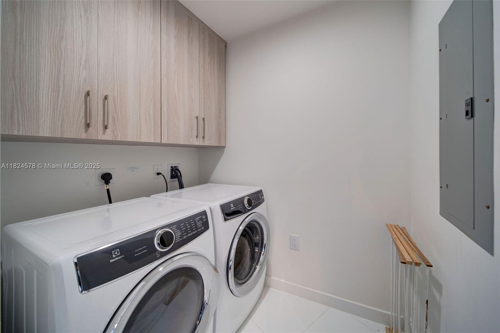 851 NE 1st Avenue #3003, Miami FL 33132