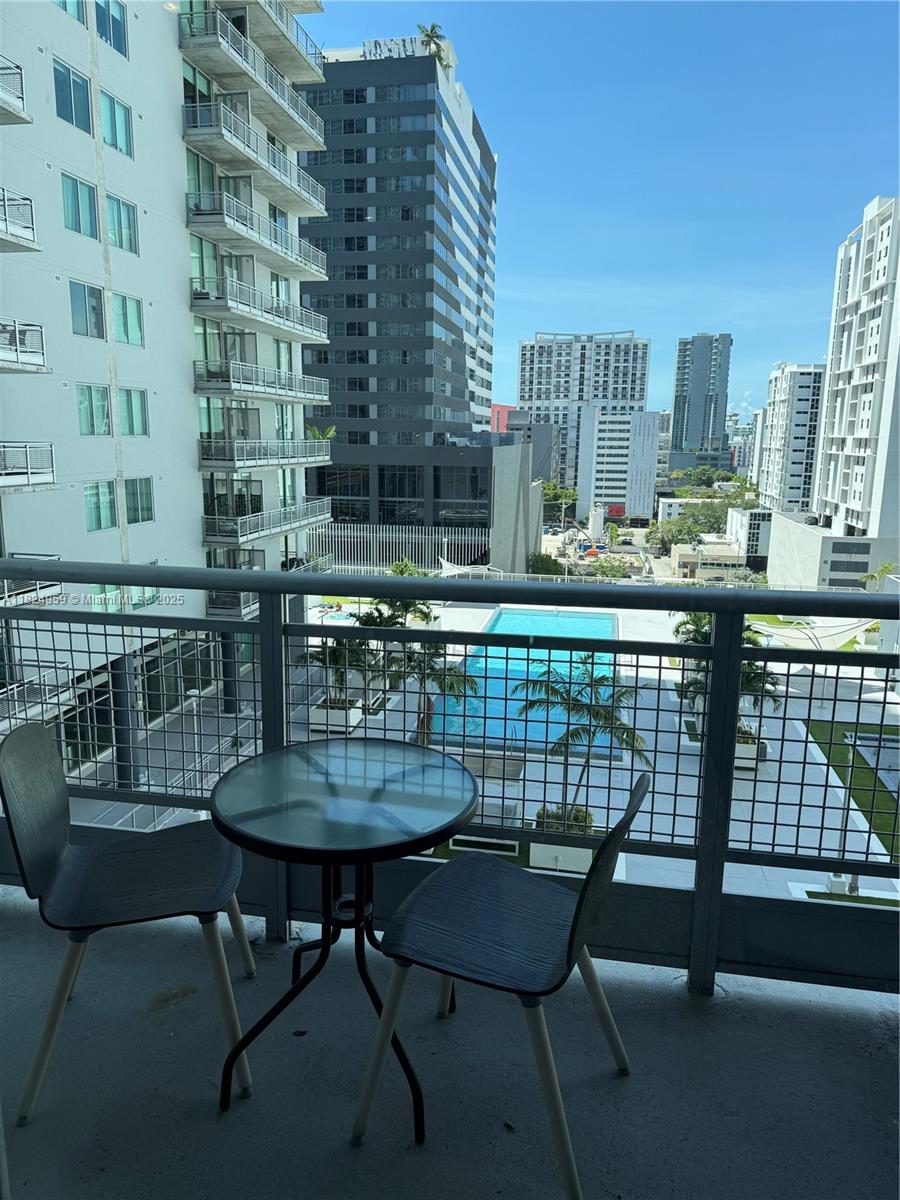 690 SW 1st Ct #1225, Miami FL 33130