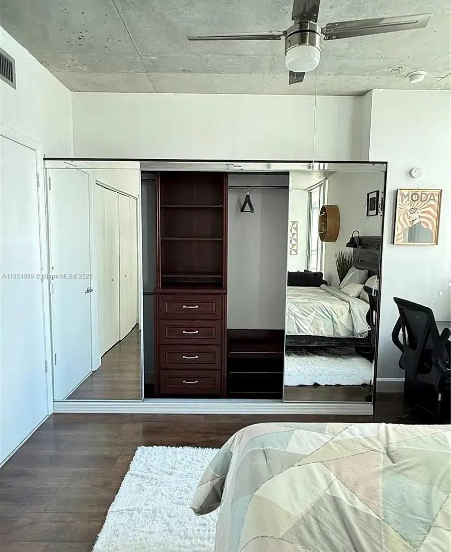 690 SW 1st Ct #1225, Miami FL 33130