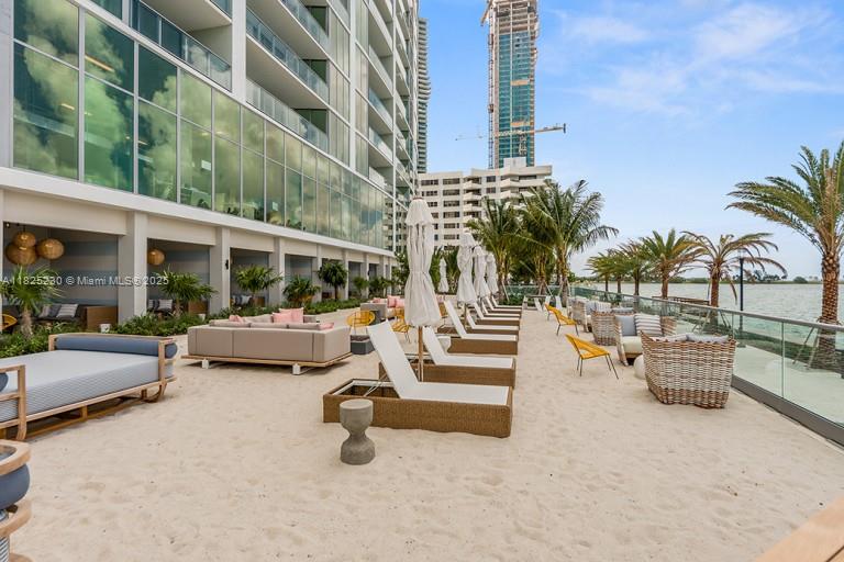 2900 NE 7th Ave #3003, Miami FL 33137