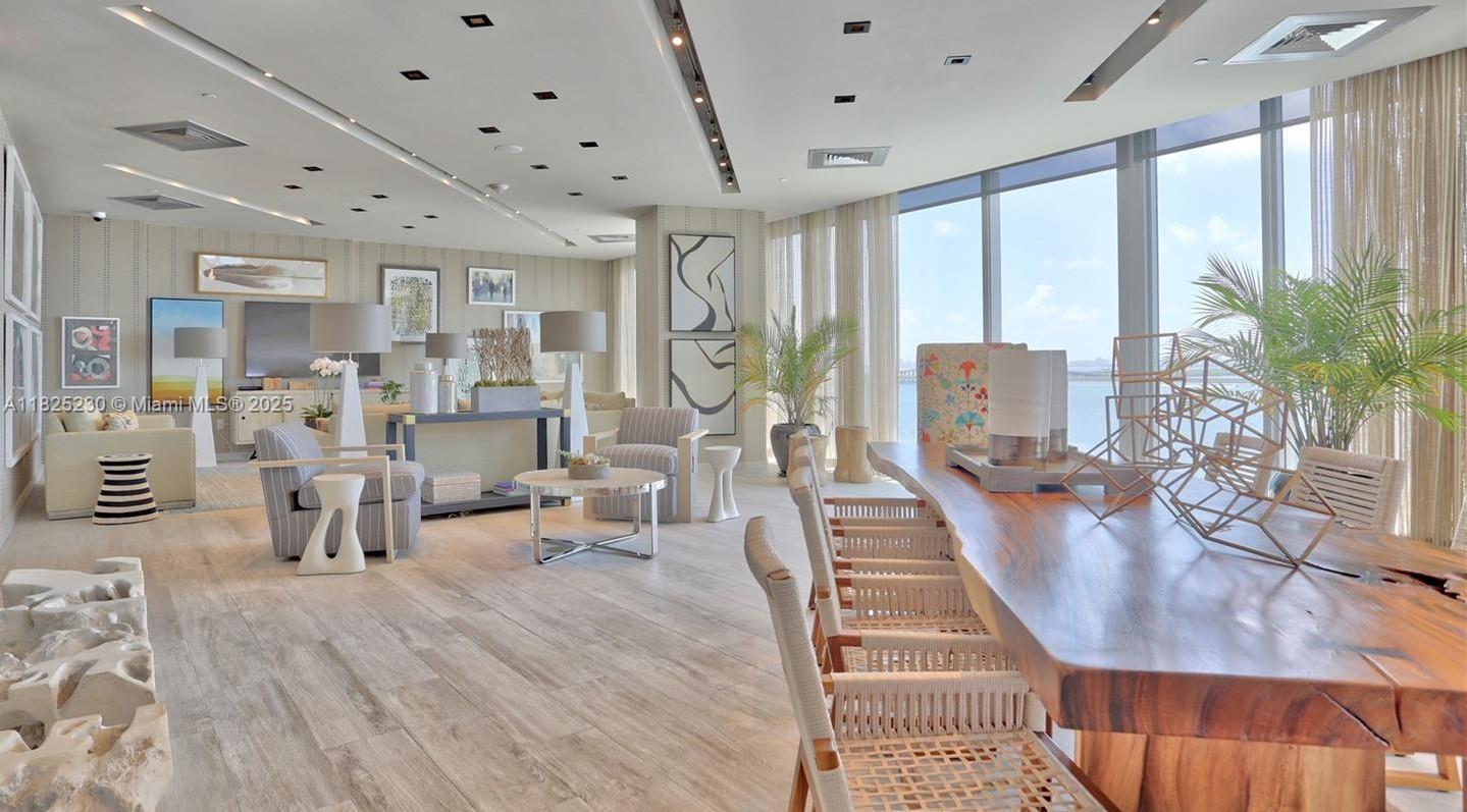 2900 NE 7th Ave #3003, Miami FL 33137