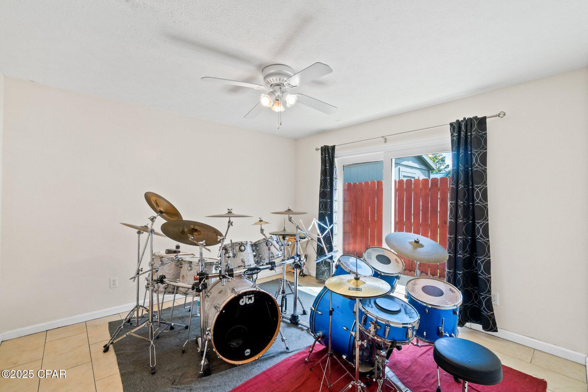 Image 9 For 5929 Lagoon Drive