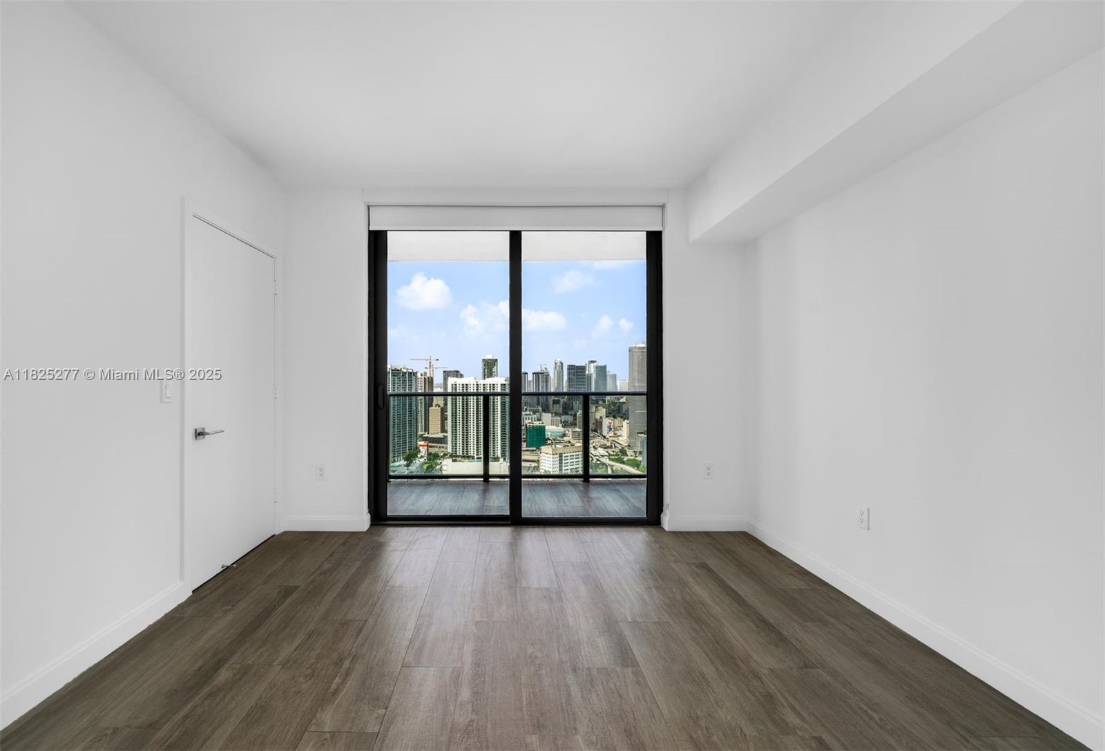 45 SW 9th St #4009, Miami FL 33130