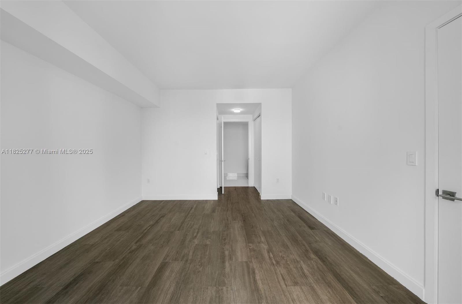 45 SW 9th St #4009, Miami FL 33130