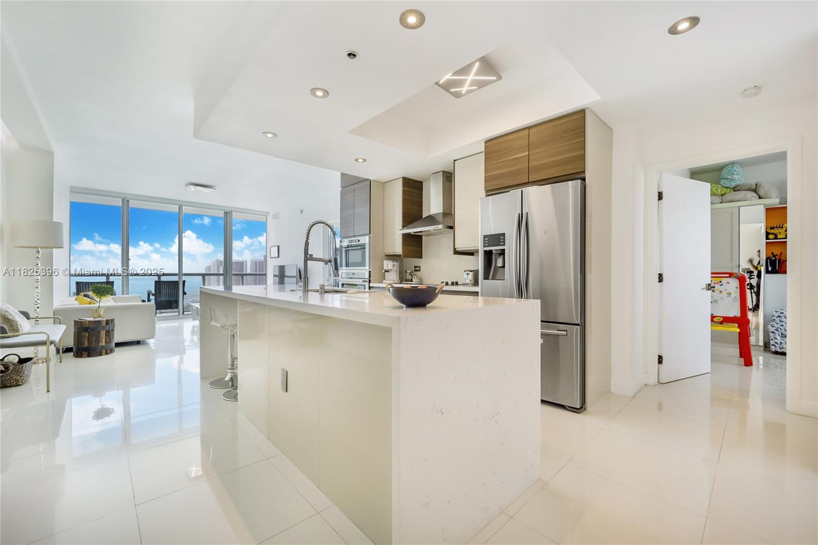 888 Biscayne Blvd #3005, Miami FL 33132