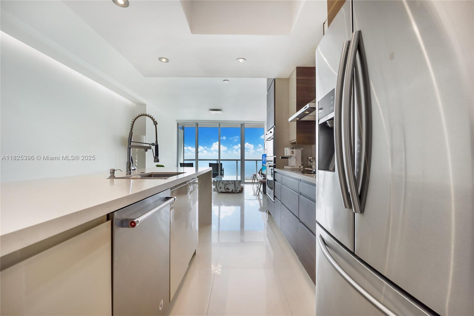 888 Biscayne Blvd #3005, Miami FL 33132