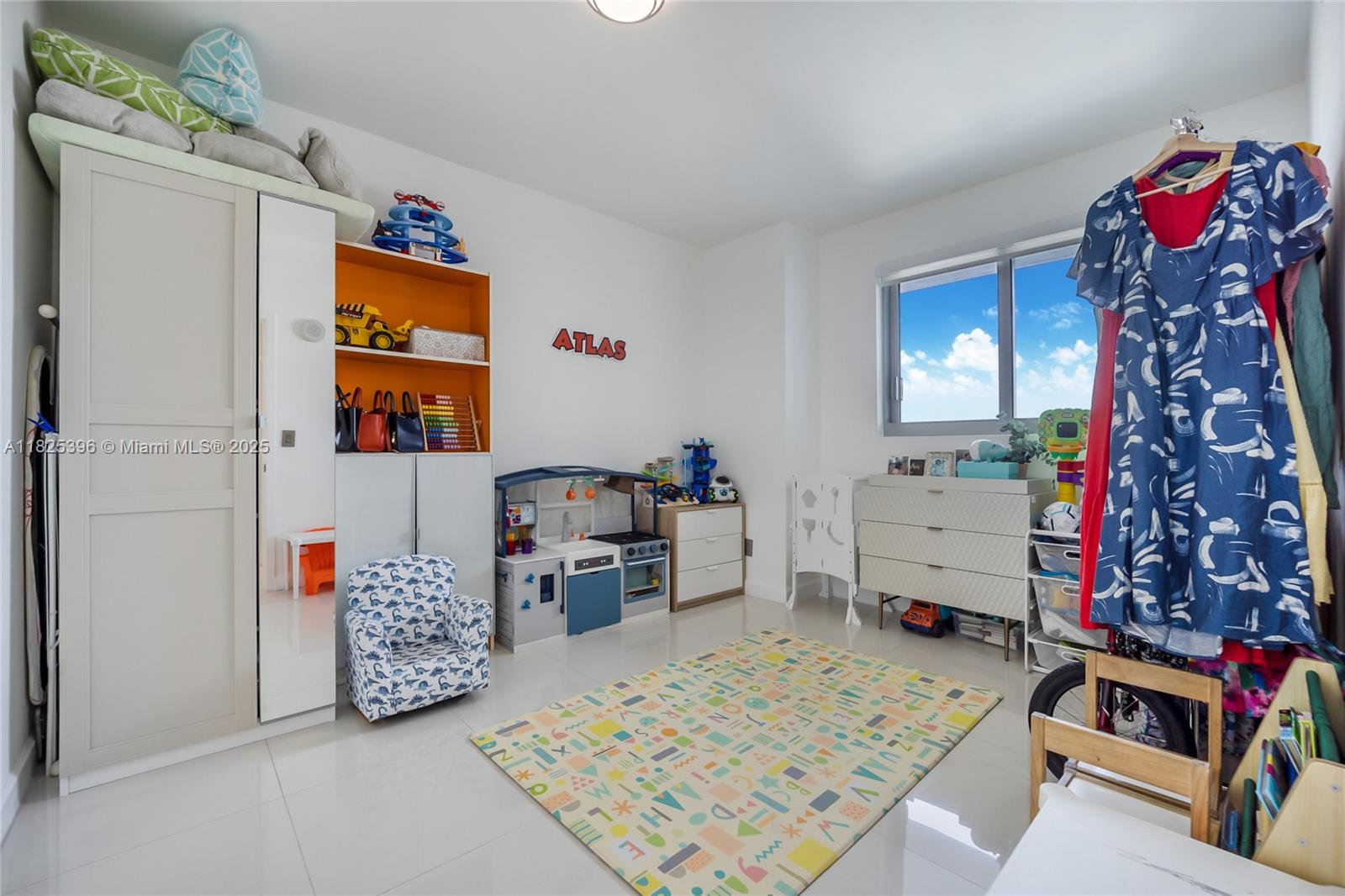 888 Biscayne Blvd #3005, Miami FL 33132
