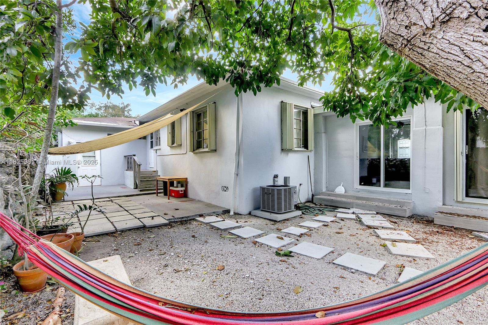 33 SW 20th Rd