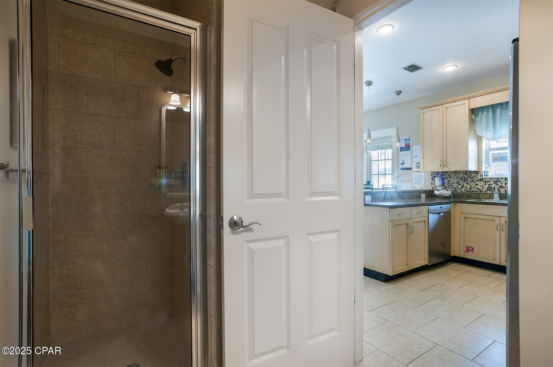 Image 8 For 8410 Thomas Drive 1