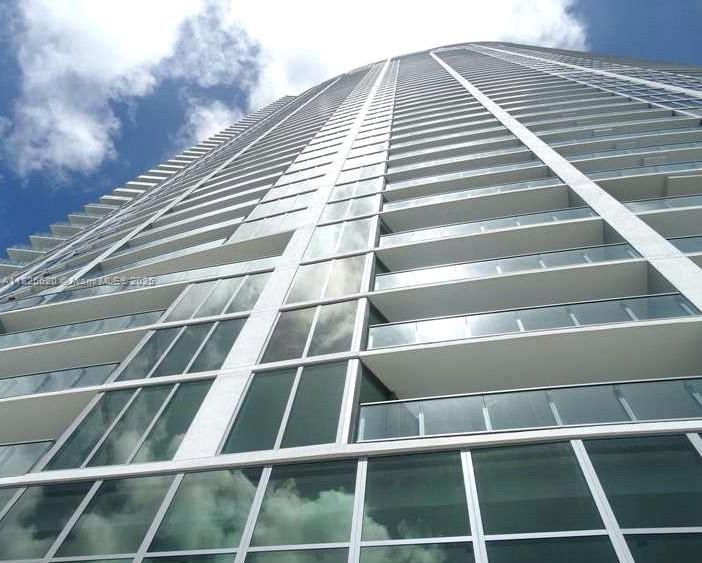 2900 NE 7 AV #PH4606, Miami FL 33137