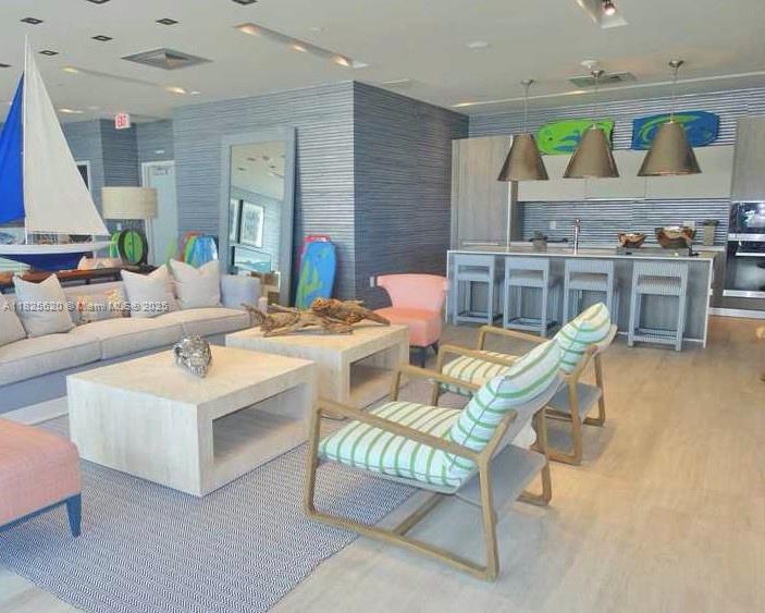 2900 NE 7 AV #PH4606, Miami FL 33137
