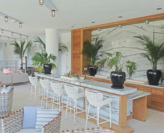 2900 NE 7 AV #PH4606, Miami FL 33137