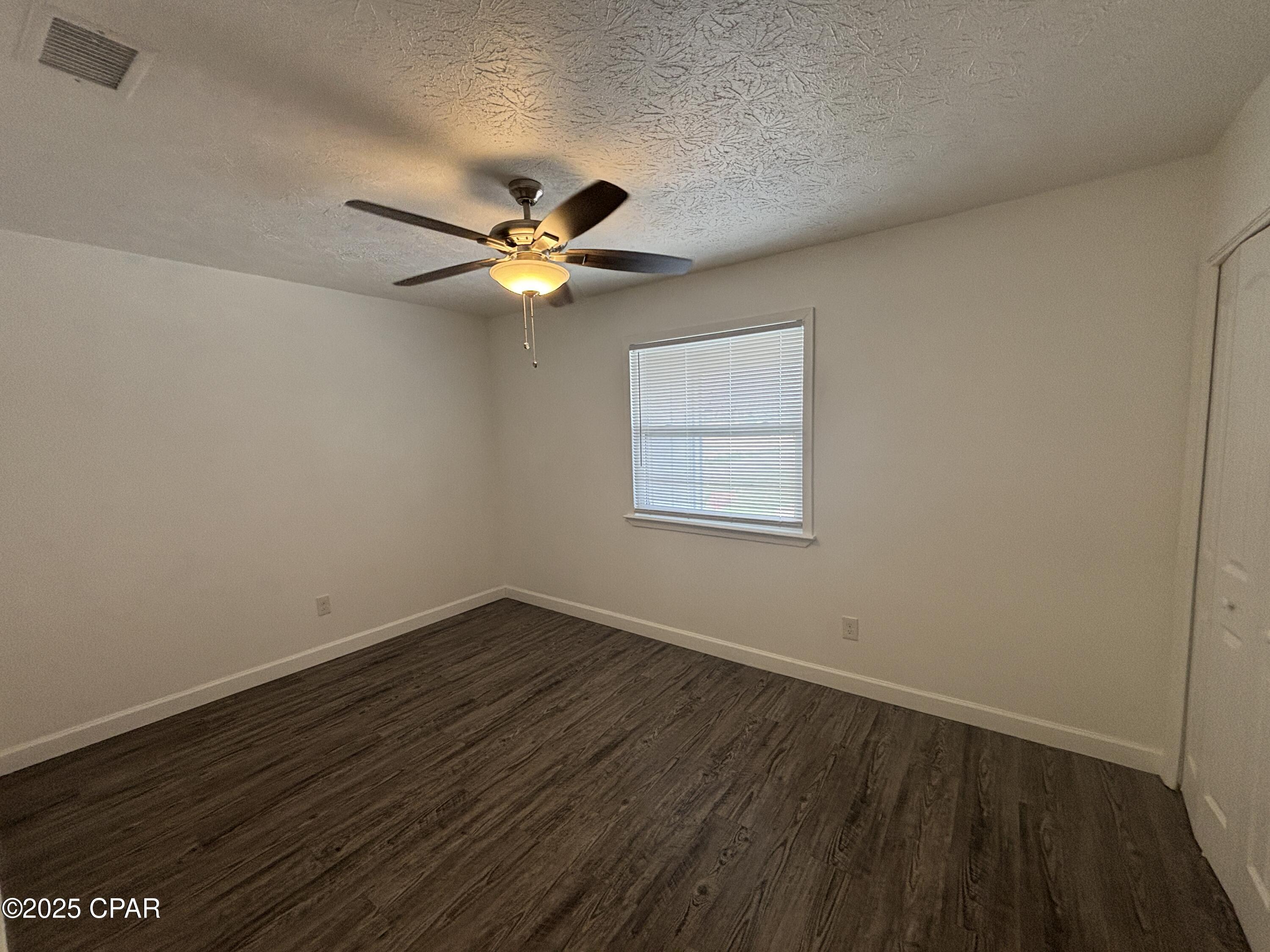 Image 9 For 1635 James Avenue