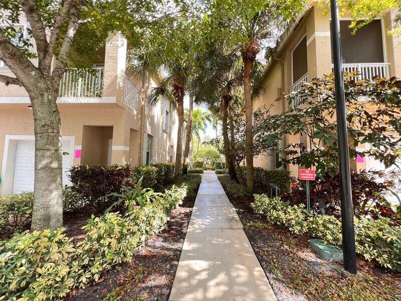 Showcase Image of listing 117 Lighthouse Circle J