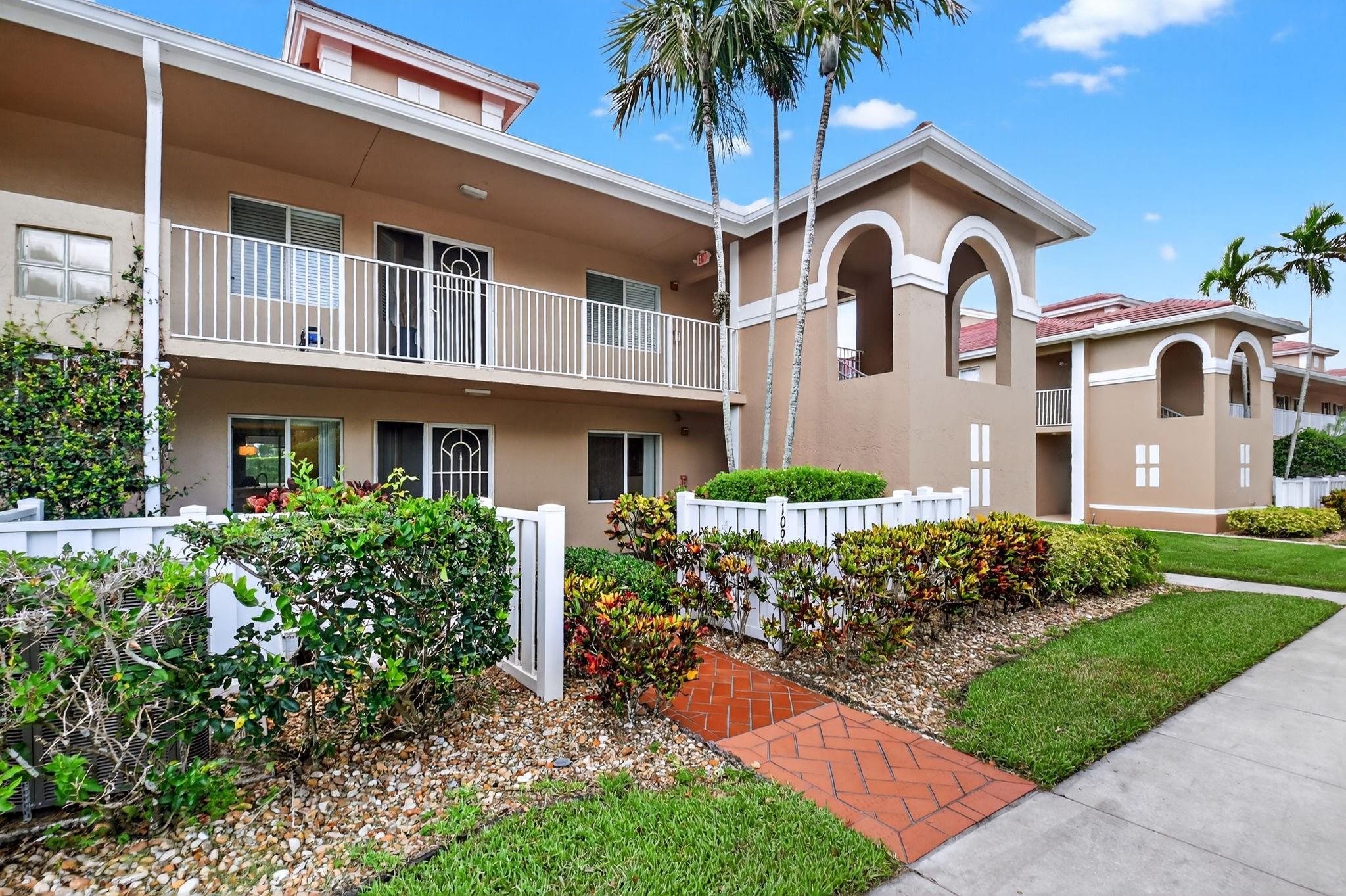 Homes for sale in Boynton Beach, FL | 5914 Regal Glen Dr #109, Boynton Beach, FL 33437 | MLS# F10509221