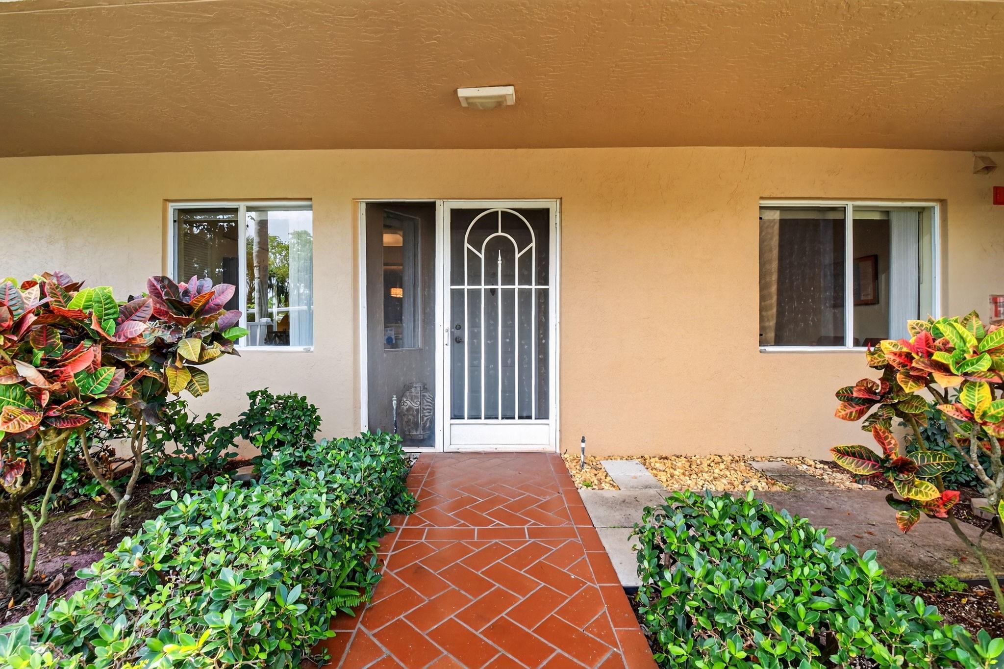 Homes for sale in Boynton Beach, FL | 5914 Regal Glen Dr #109, Boynton Beach, FL 33437 | MLS# F10509221