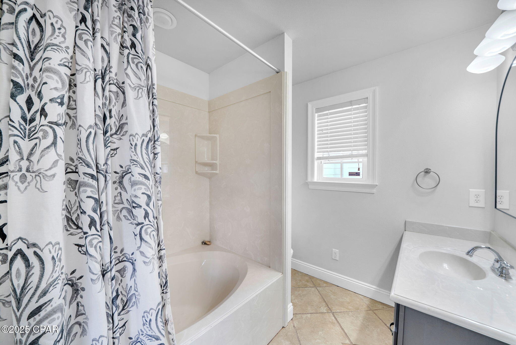 Image 38 For 2207 33rd Street