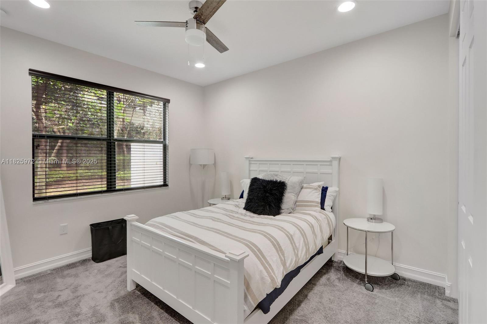13679 Moss Agate Ave