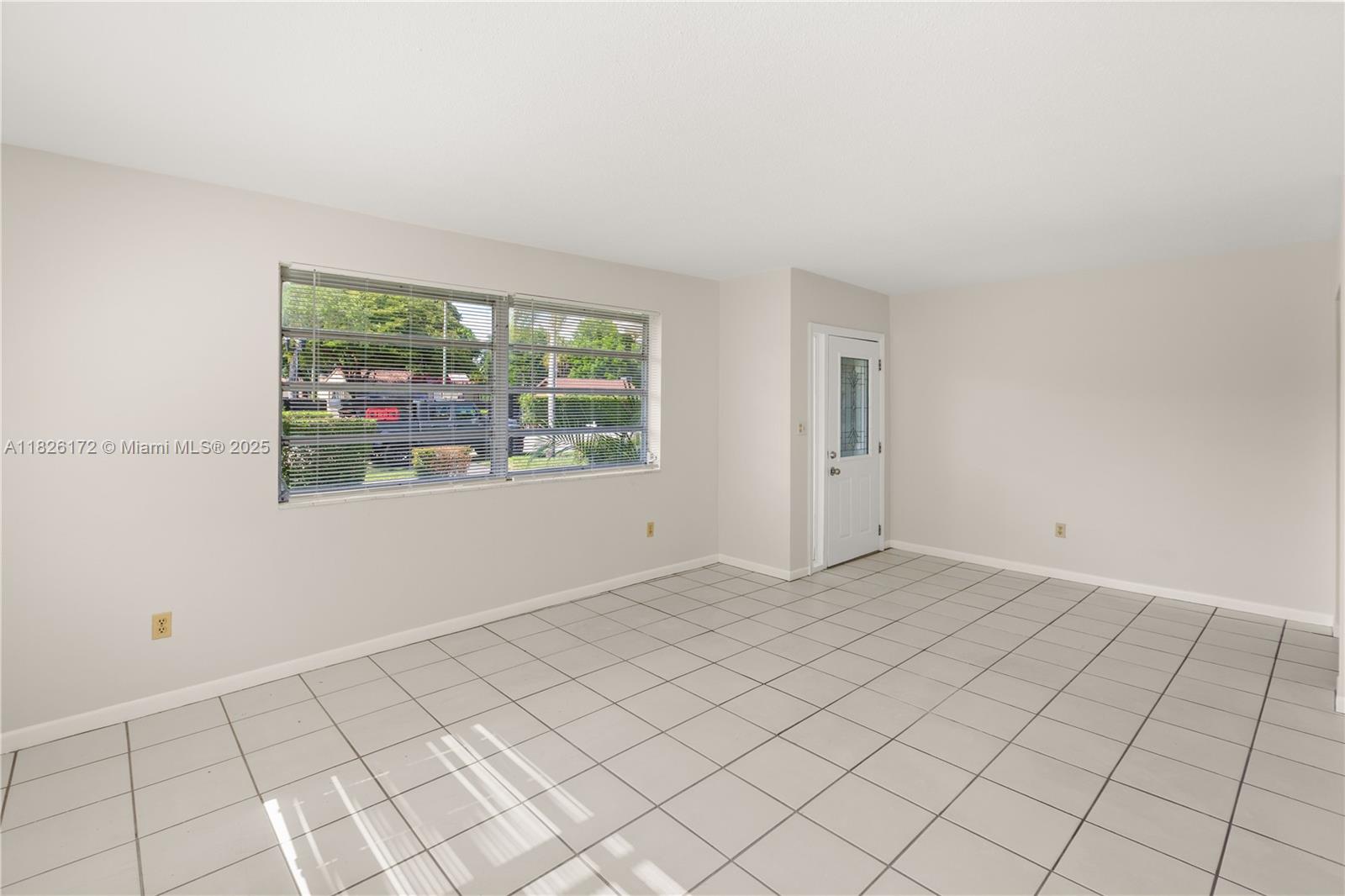 1242 Sevilla Ave, Coral Gables FL 33134