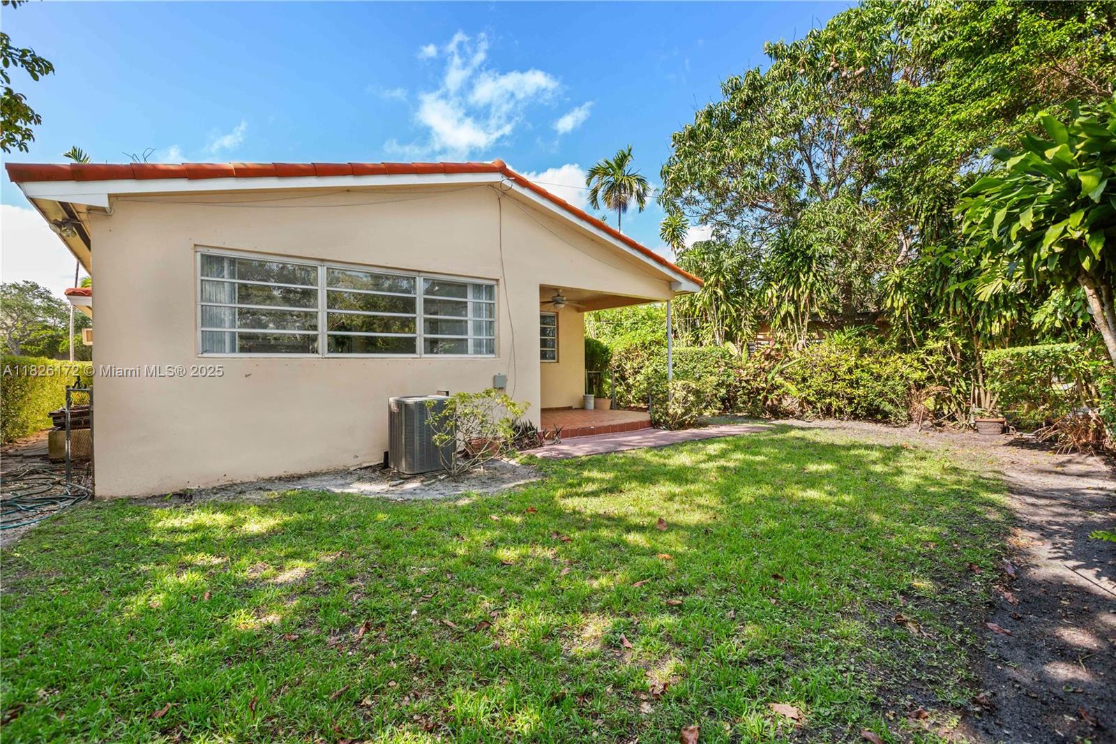 1242 Sevilla Ave, Coral Gables FL 33134