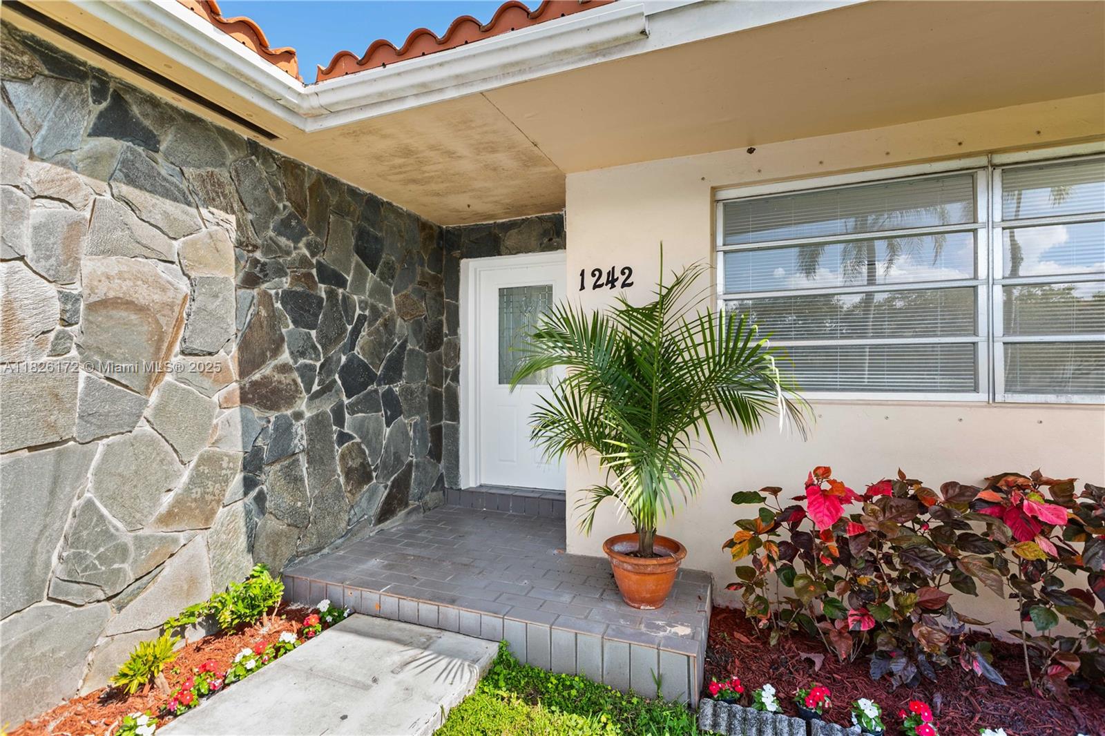 1242 Sevilla Ave, Coral Gables FL 33134
