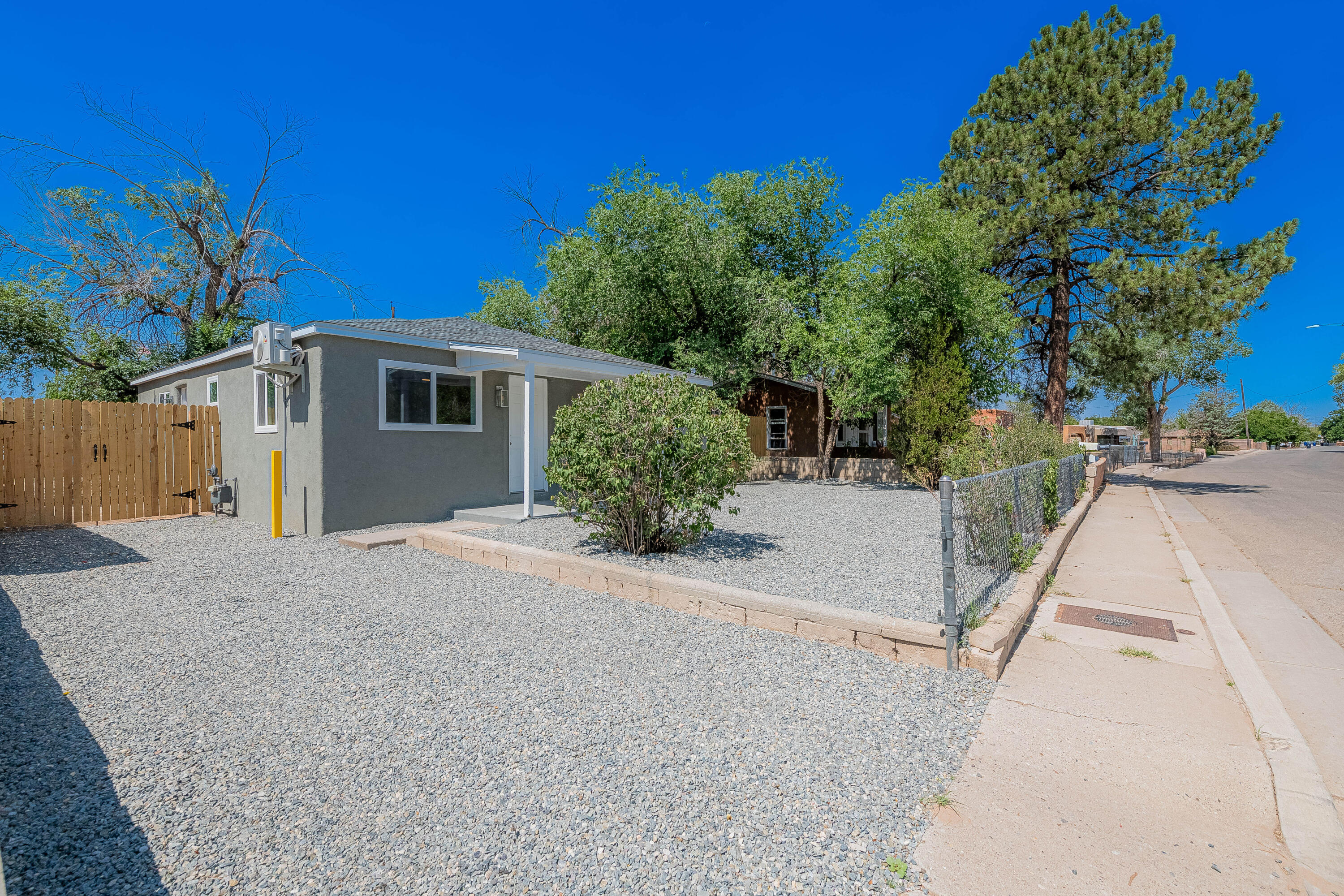 614 SAN LORENZO Avenue NW 