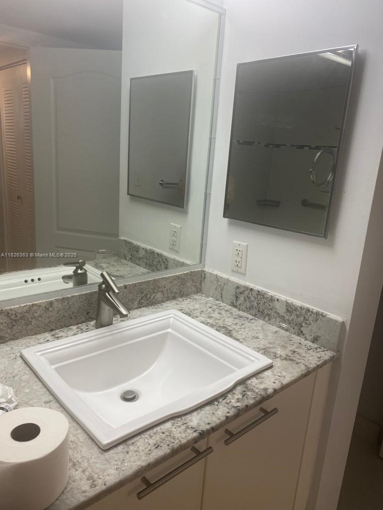 2101 Brickell Ave #903, Miami FL 33129