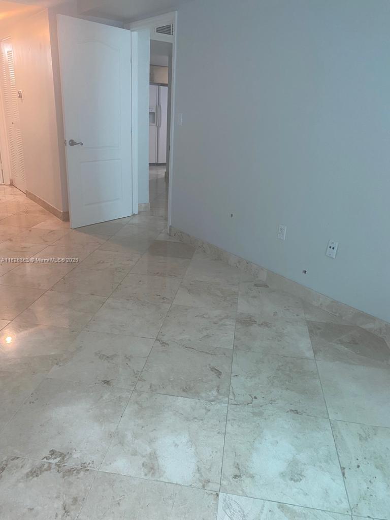 2101 Brickell Ave #903, Miami FL 33129