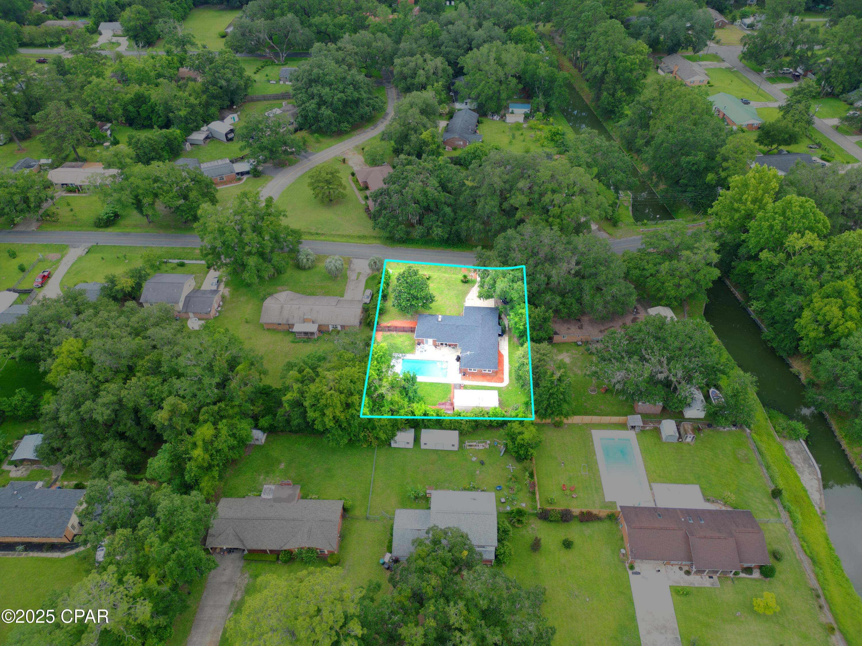 Image 10 For 2025 Shady Oaks Drive