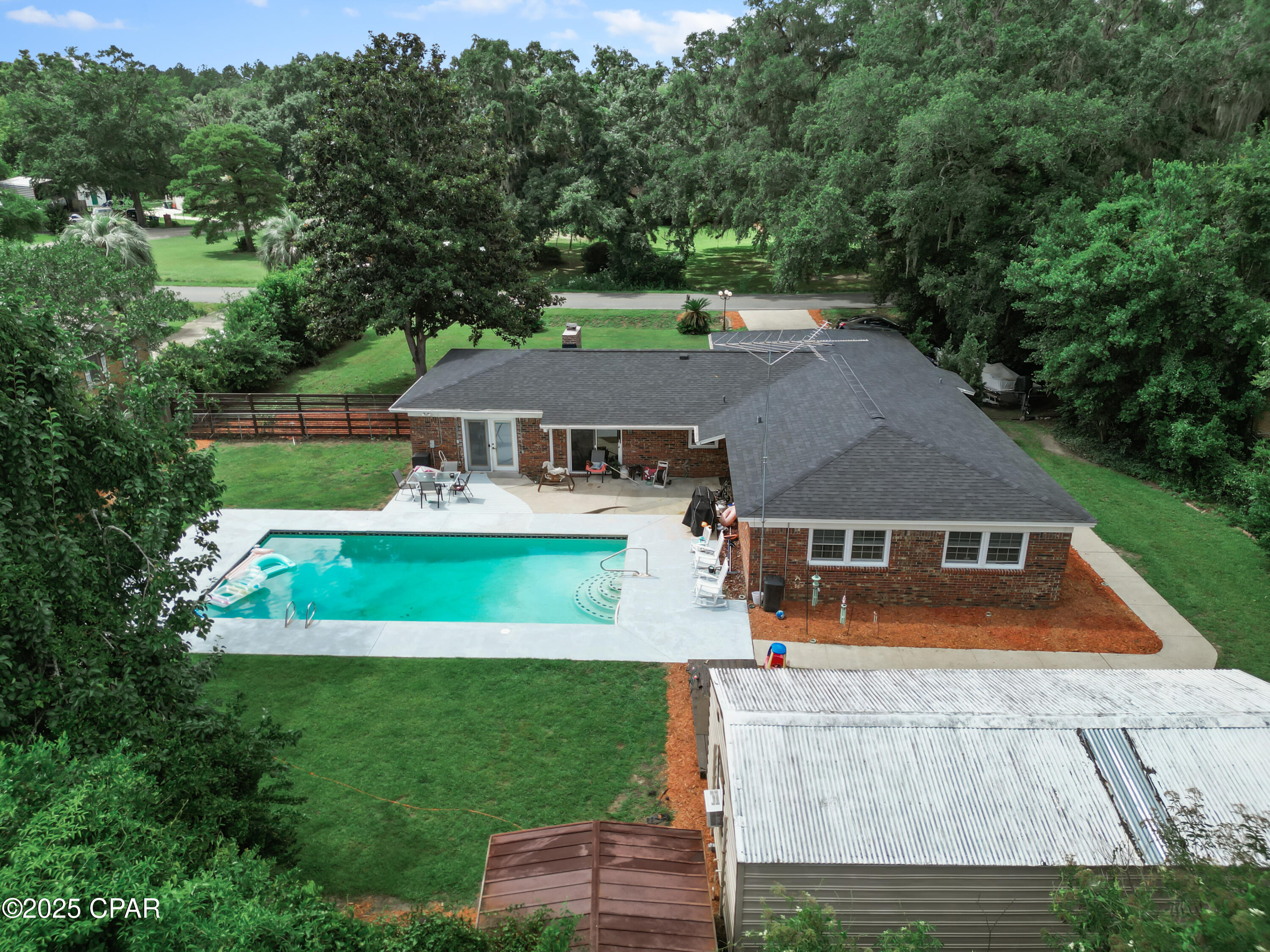Image 30 For 2025 Shady Oaks Drive