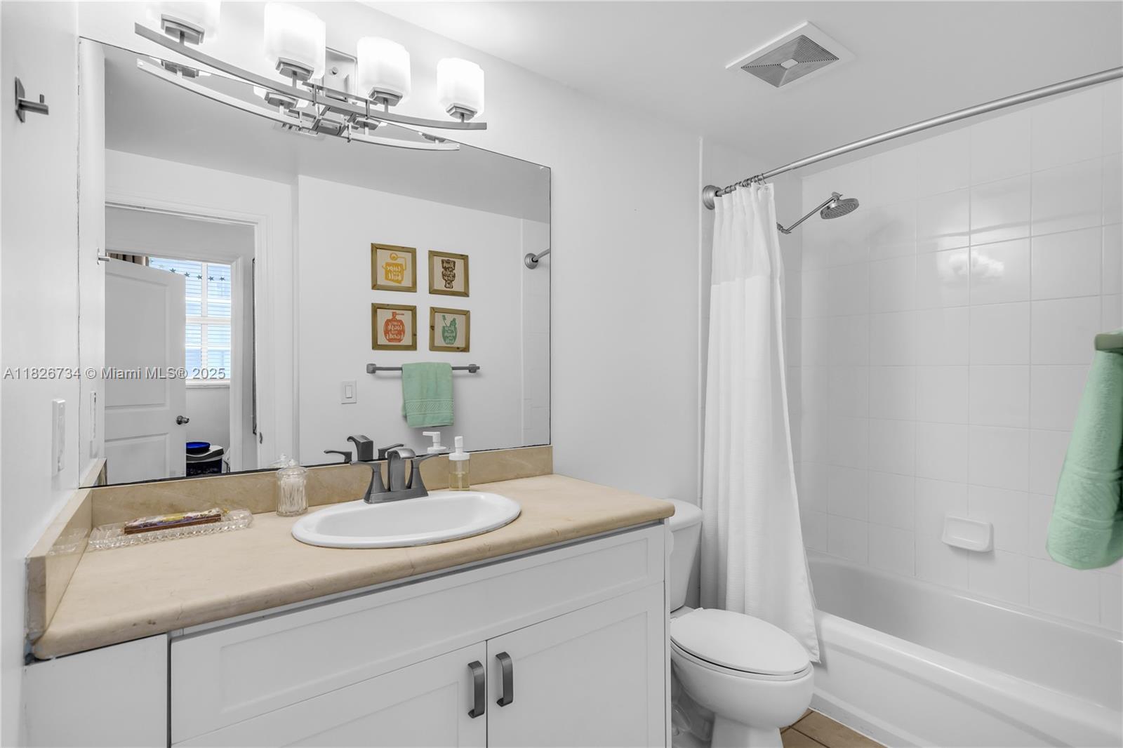1250 S Miami Ave #2401, Miami FL 33130