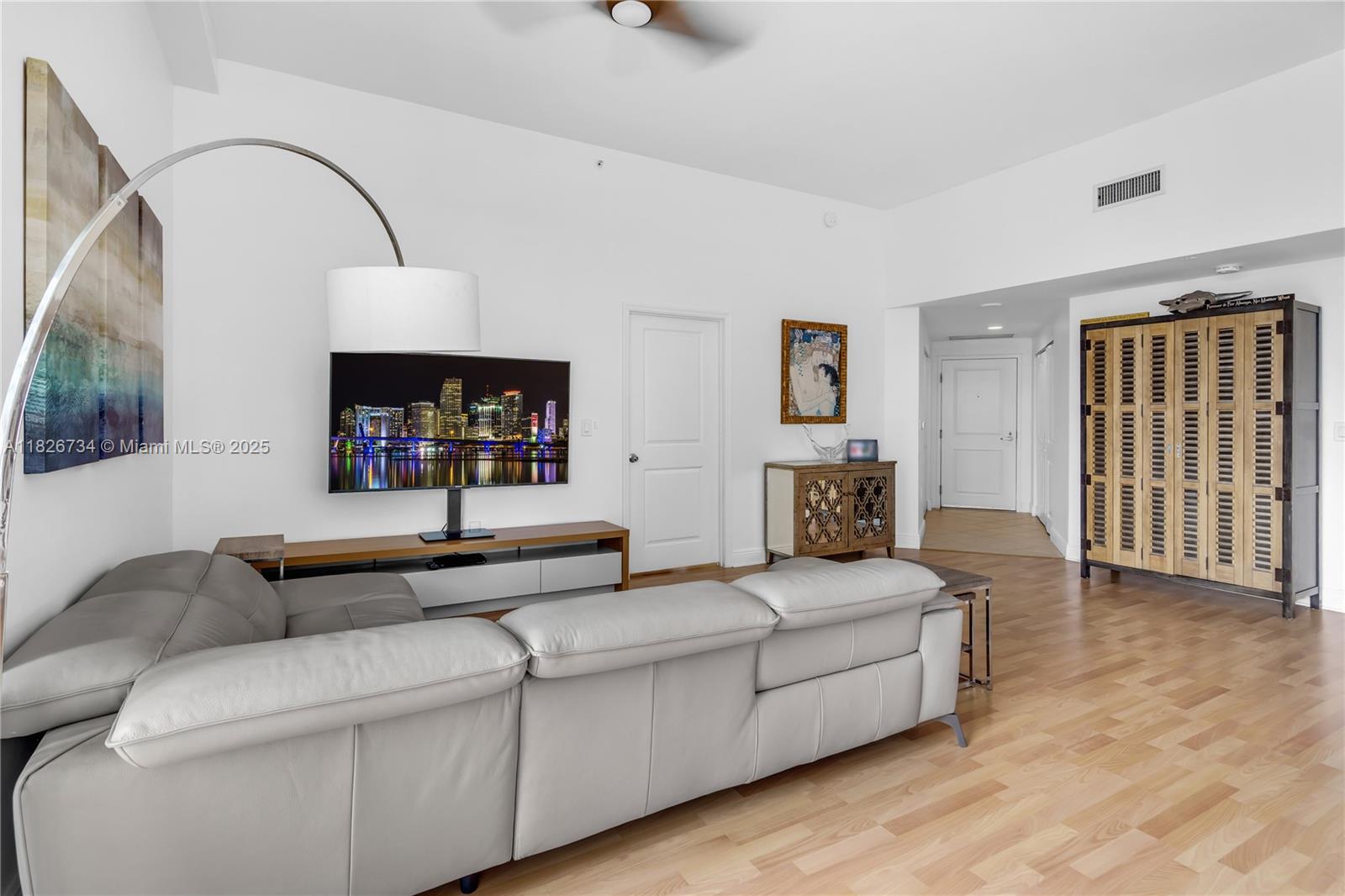 1250 S Miami Ave #2401, Miami FL 33130