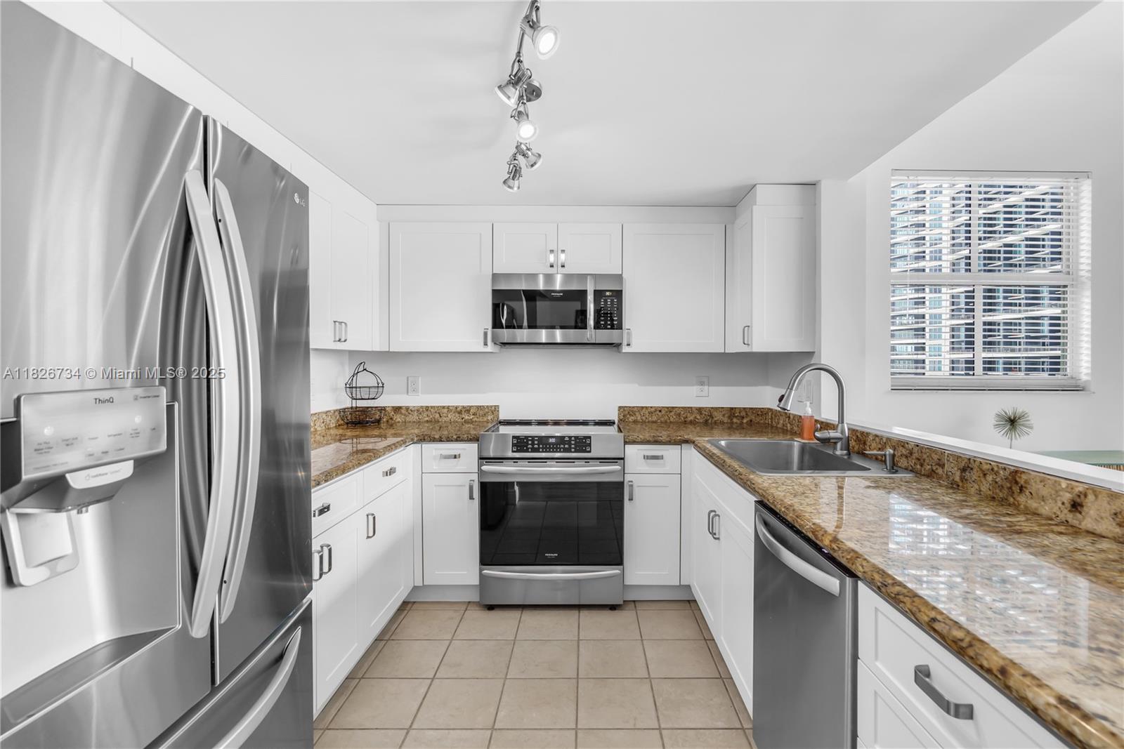 1250 S Miami Ave #2401, Miami FL 33130