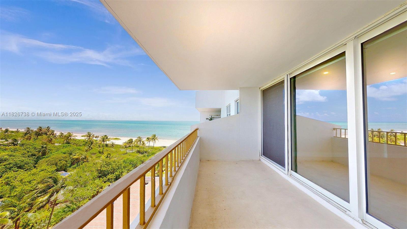 177 Ocean Lane Dr #906, Key Biscayne FL 33149