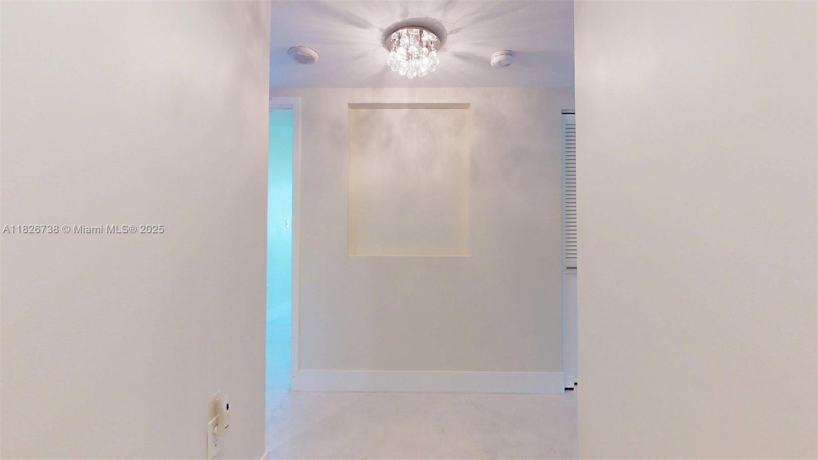 177 Ocean Lane Dr #906, Key Biscayne FL 33149