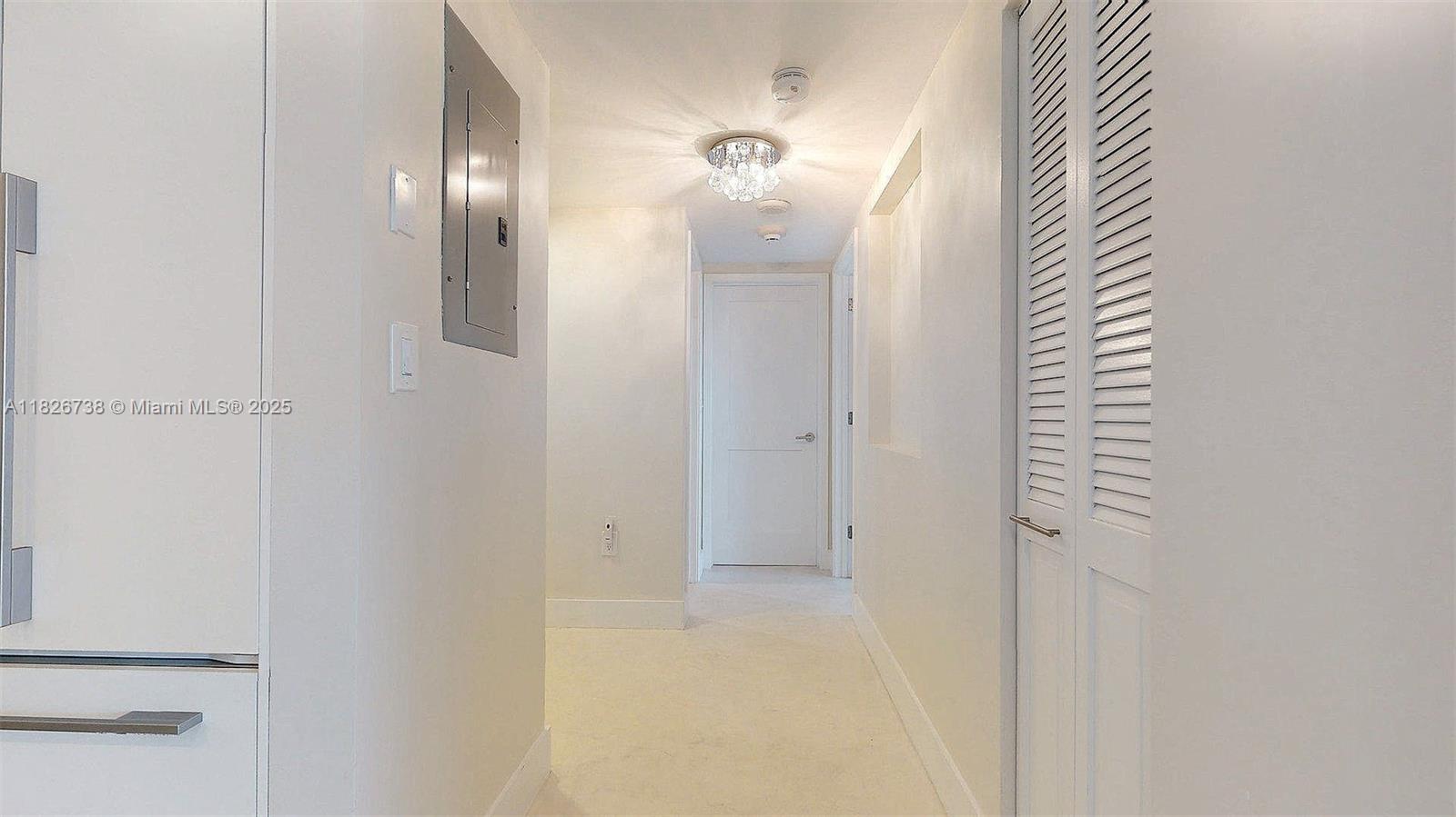 177 Ocean Lane Dr #906, Key Biscayne FL 33149