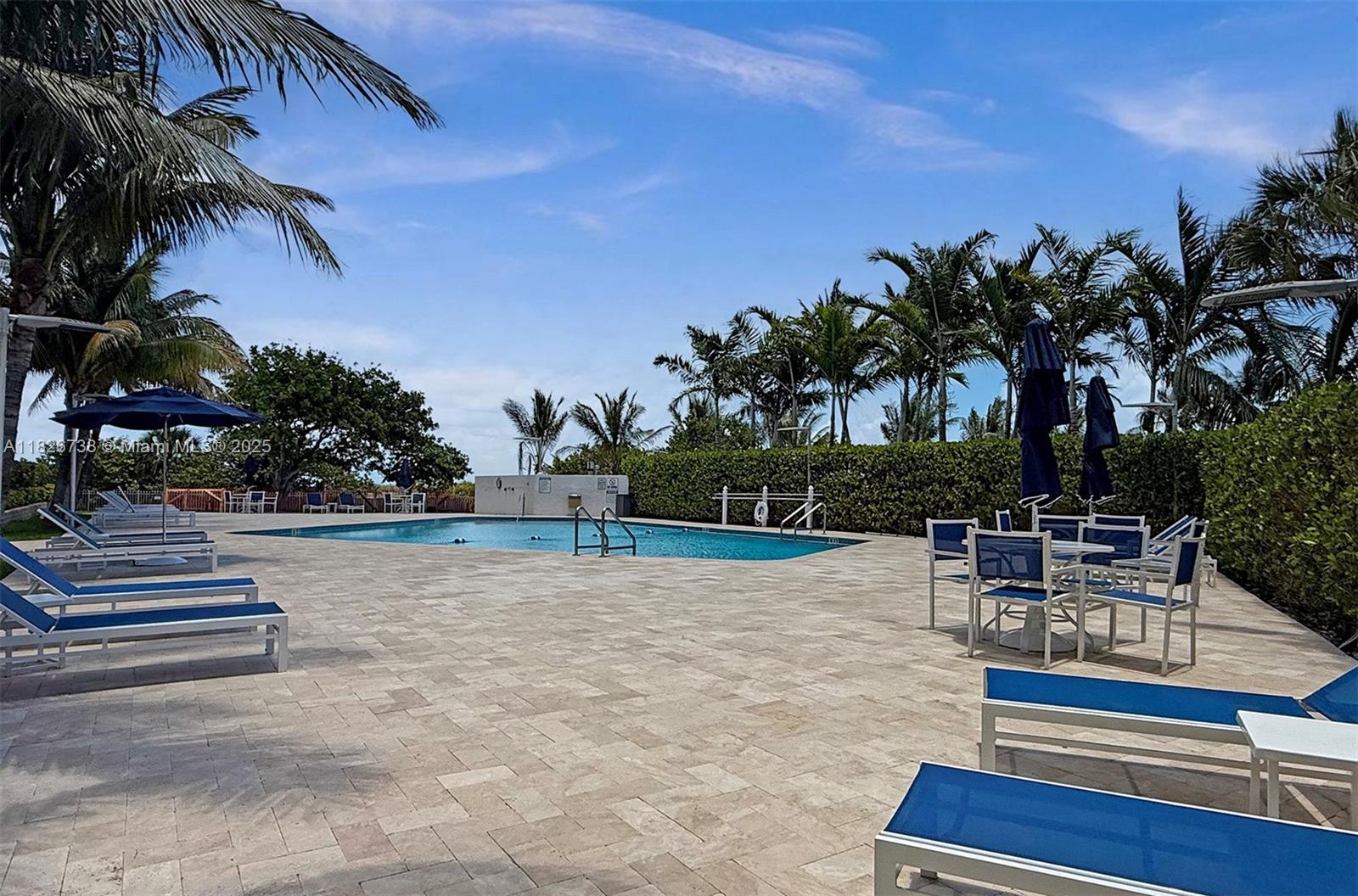 177 Ocean Lane Dr #906, Key Biscayne FL 33149
