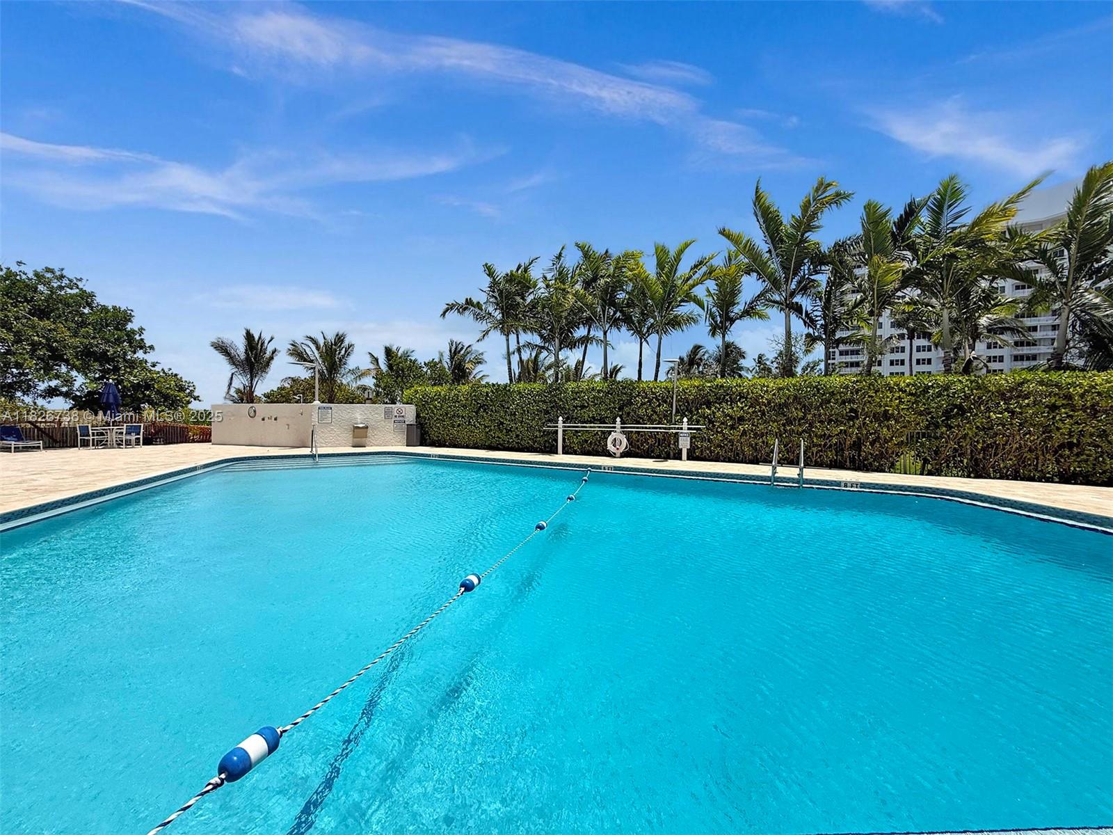 177 Ocean Lane Dr #906, Key Biscayne FL 33149