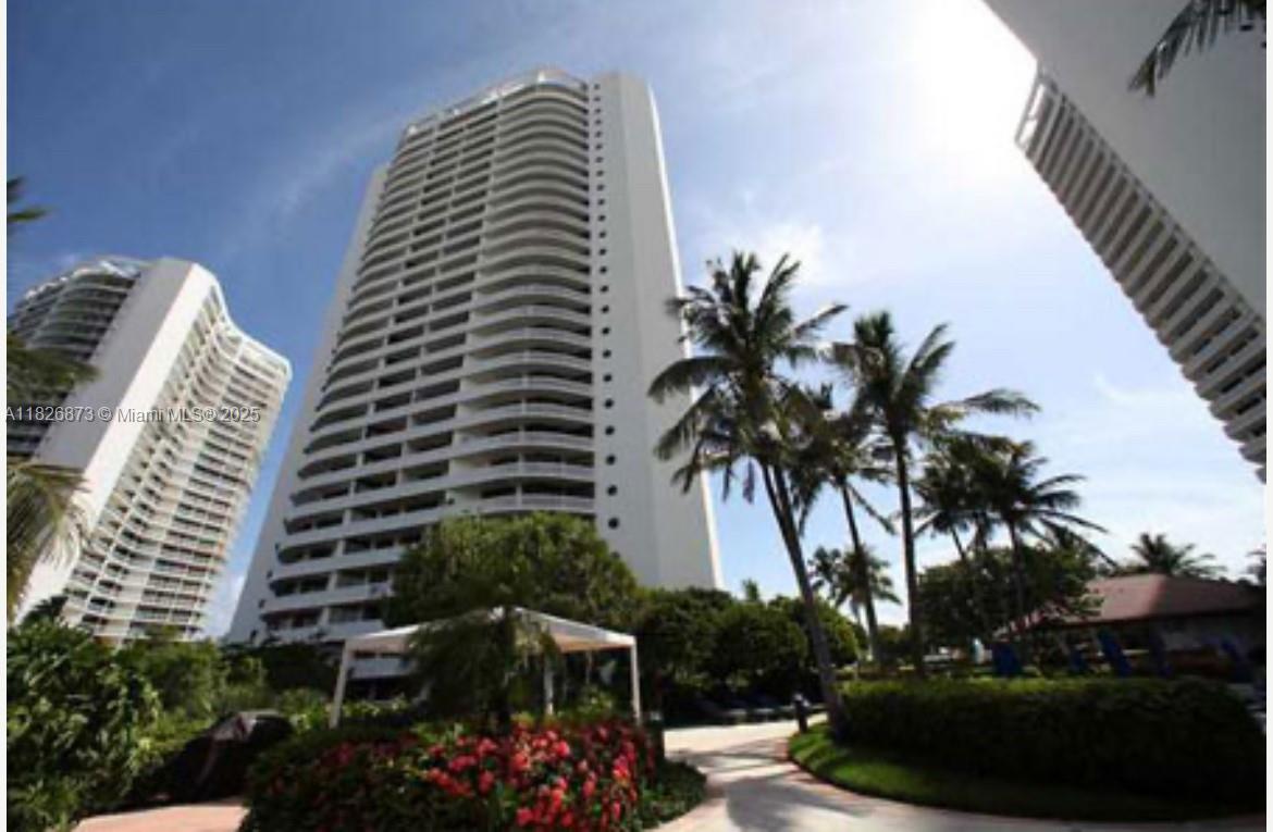3000 Island Blvd Unit 325, Aventura, Florida 33160