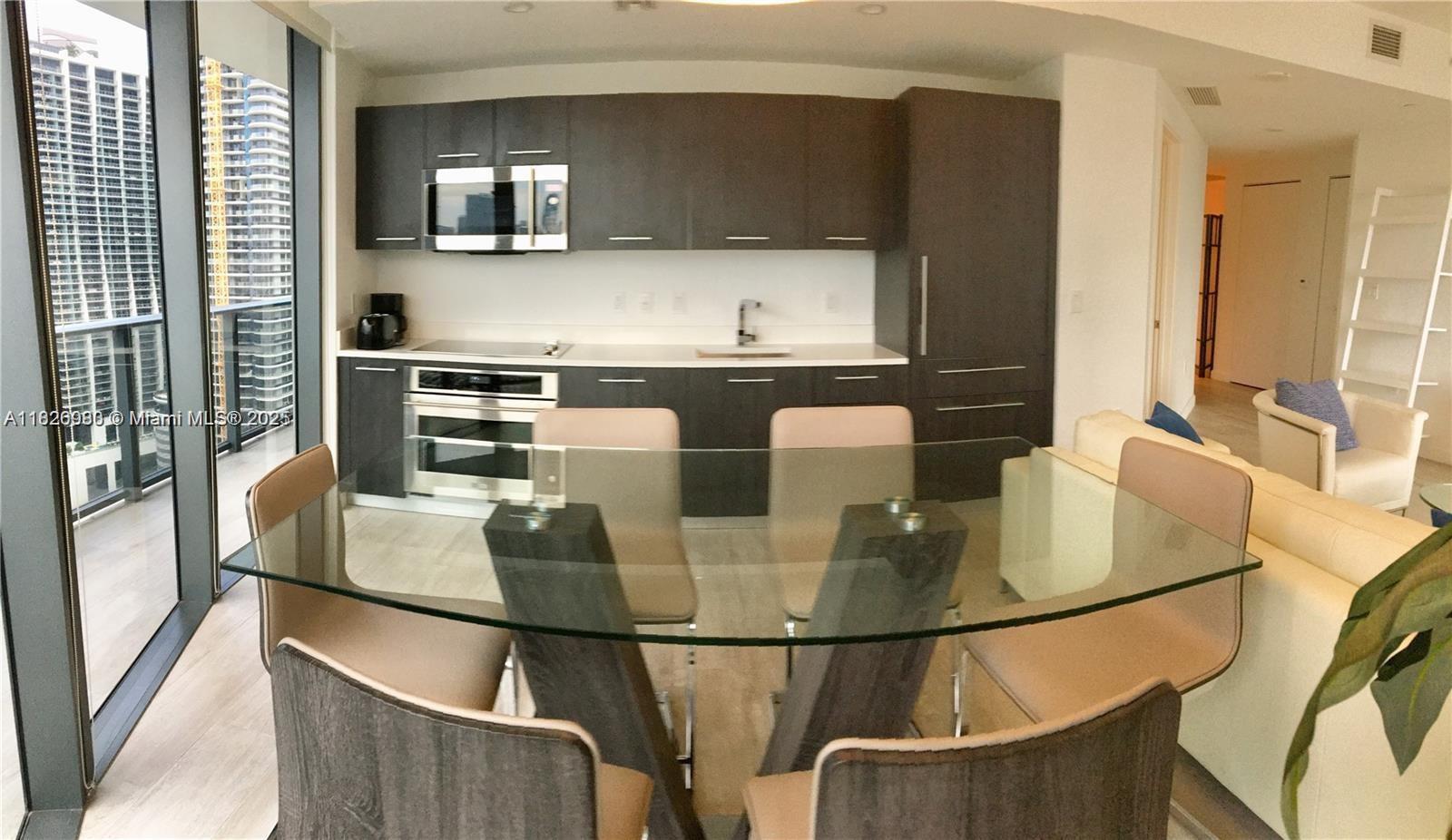 55 SW 9th St #2901, Miami FL 33130