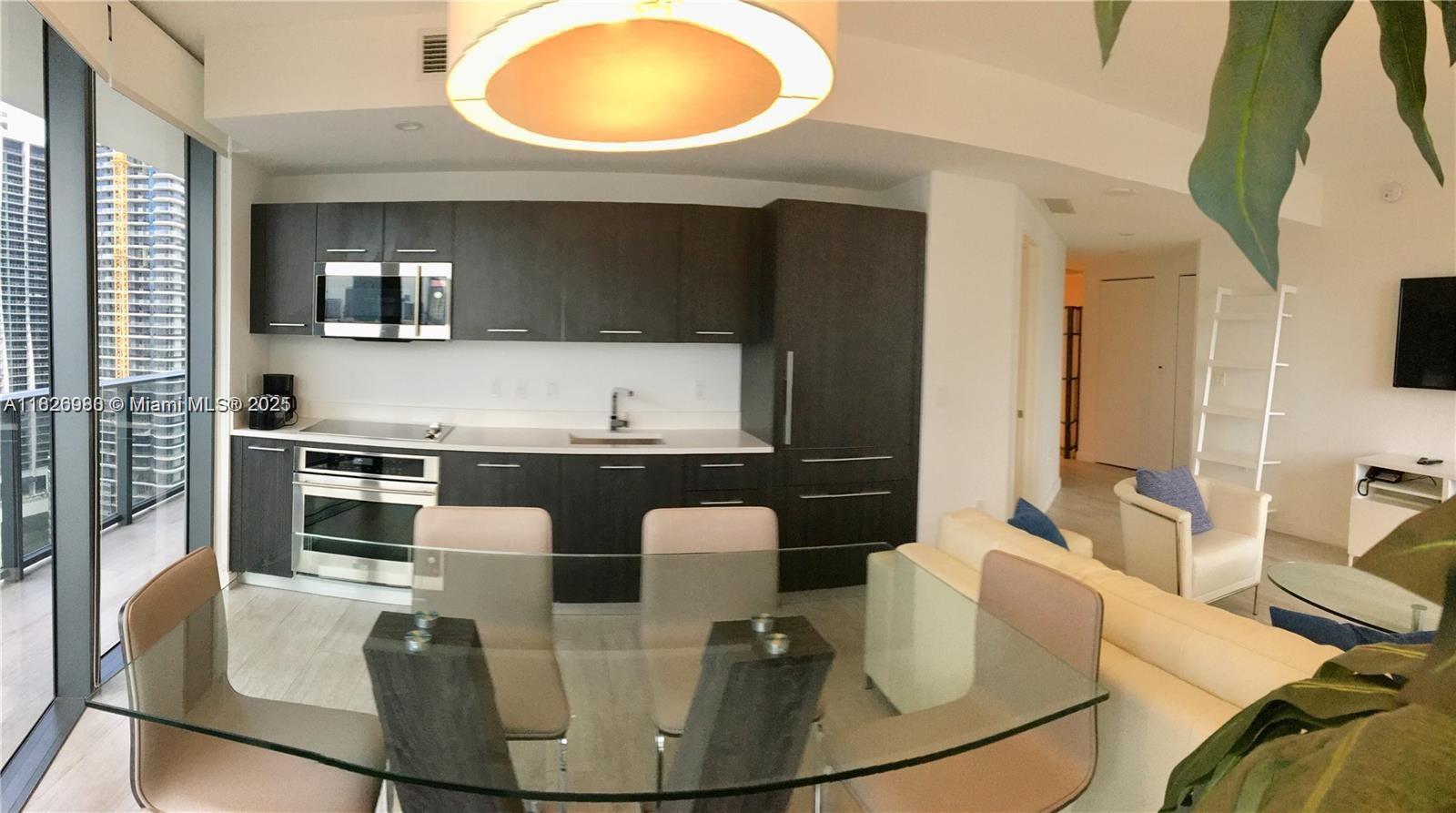 55 SW 9th St #2901, Miami FL 33130
