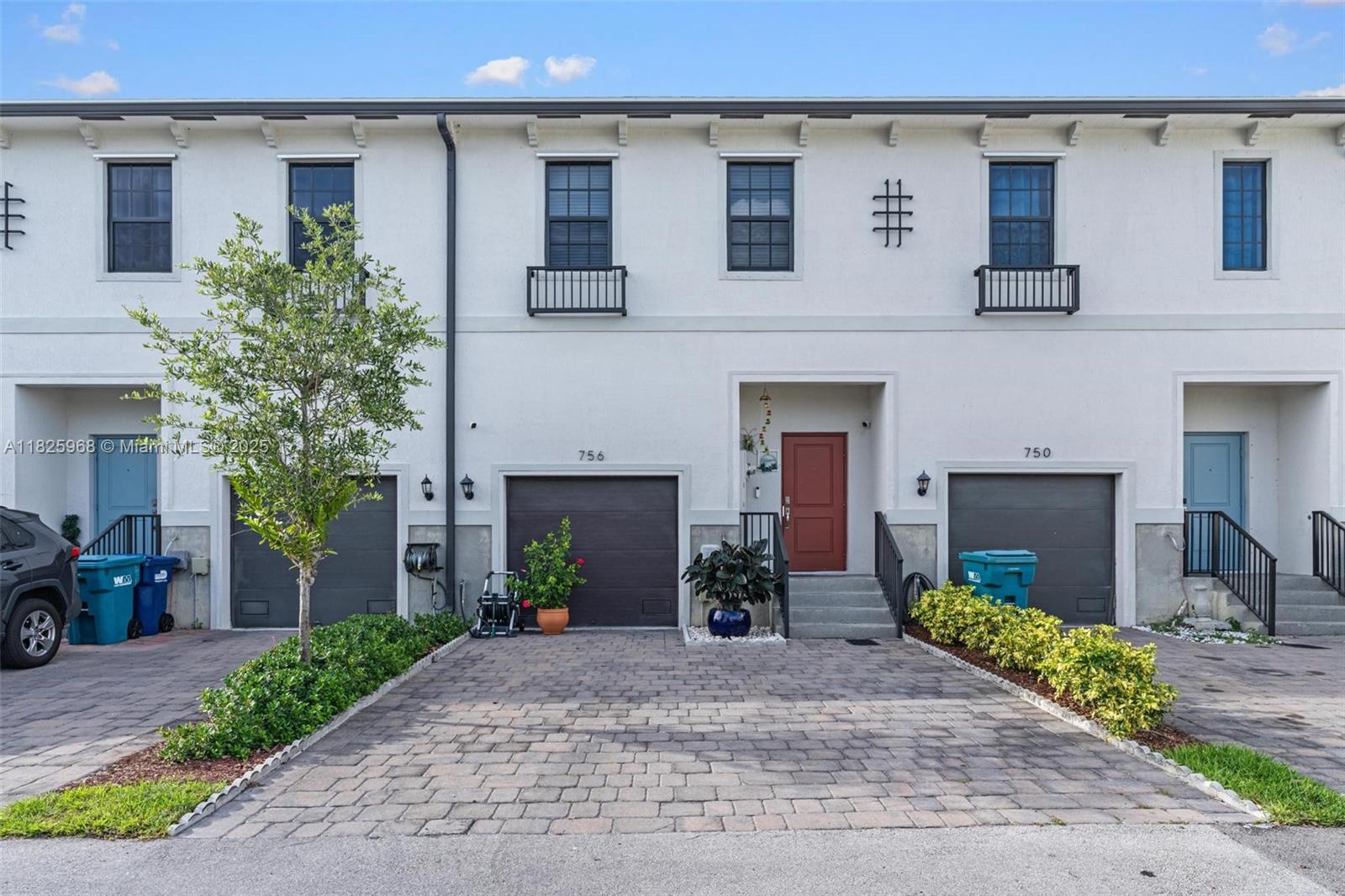 756 SW 12th St, Florida City, Florida image 1