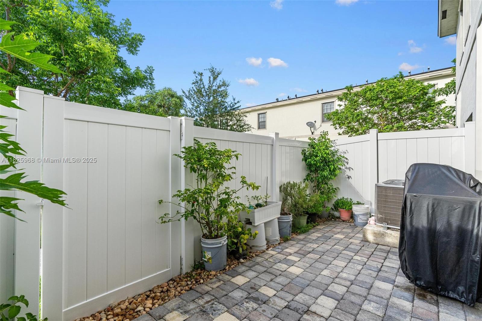 756 SW 12th St, Florida City, Florida image 22