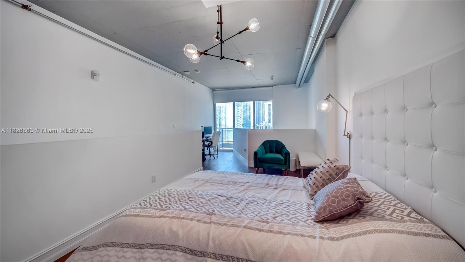 690 SW 1st Ct #2704, Miami FL 33130