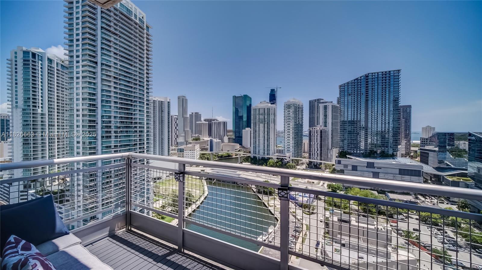 690 SW 1st Ct #2704, Miami FL 33130