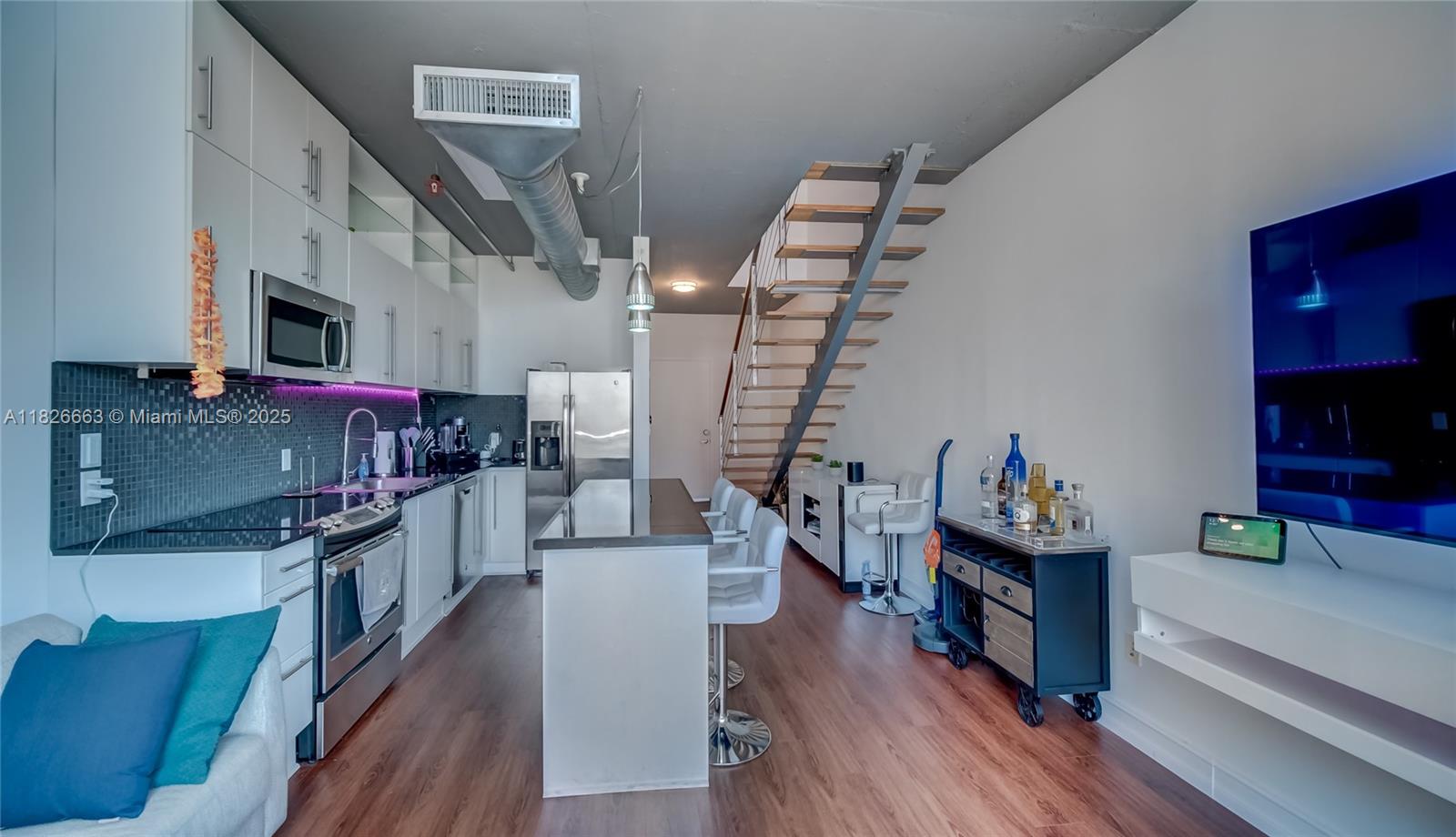 690 SW 1st Ct #2704, Miami FL 33130