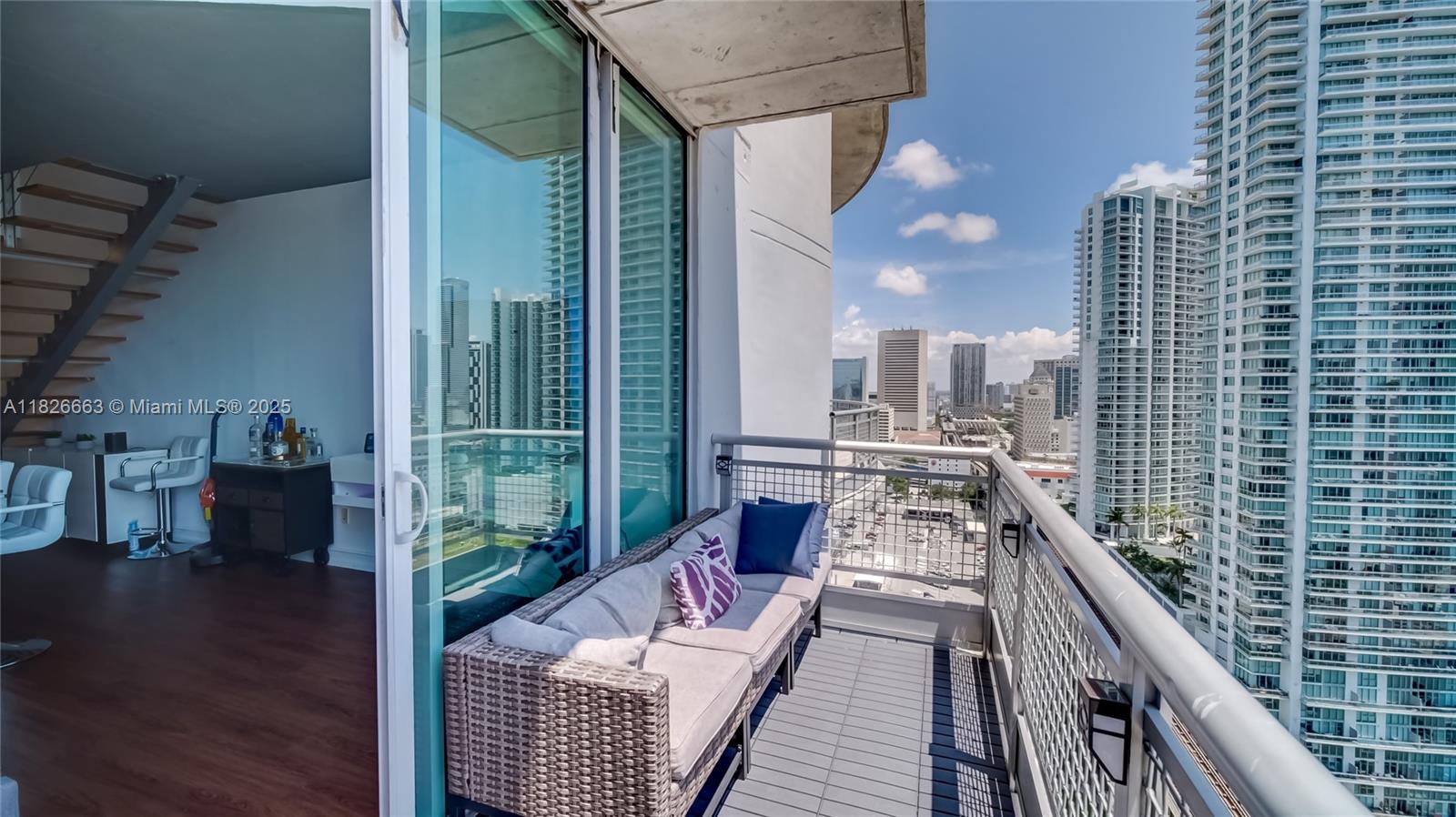 690 SW 1st Ct #2704, Miami FL 33130
