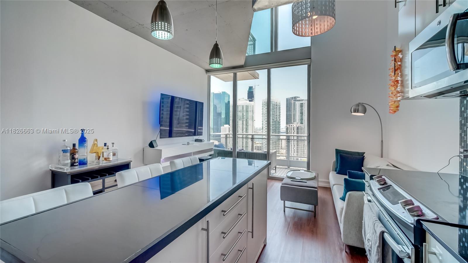 690 SW 1st Ct #2704, Miami FL 33130