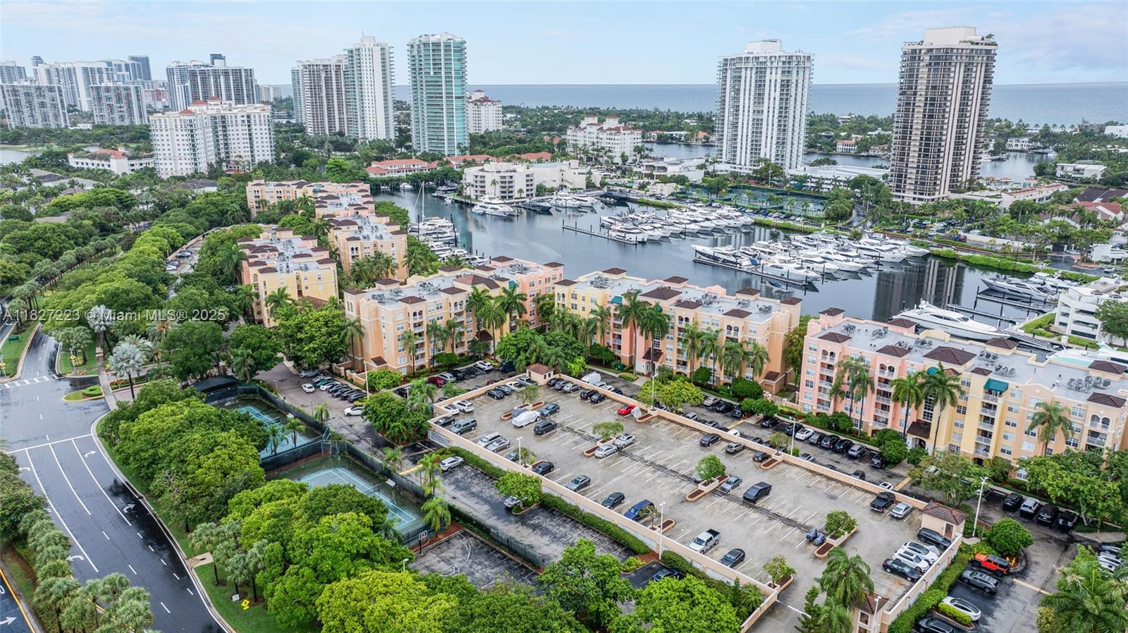 19701 E Country Club Dr #5104, Aventura FL 33180