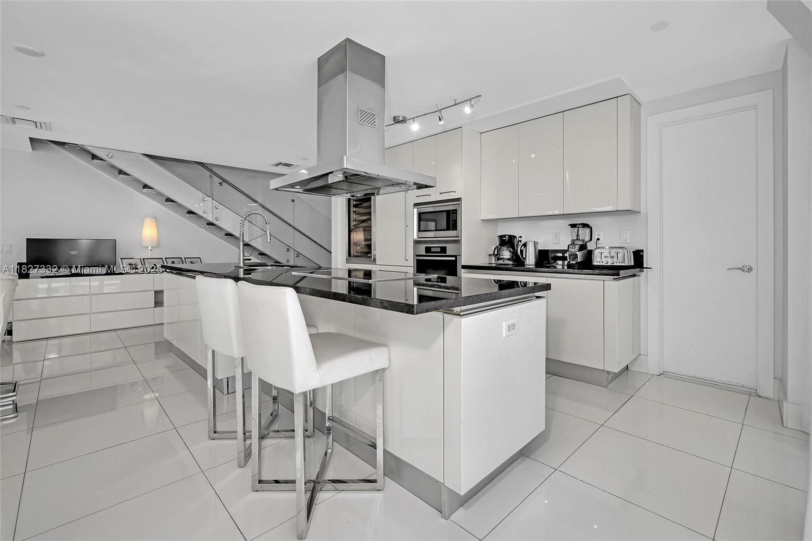 2950 NE 188th St #449, Aventura FL 33180